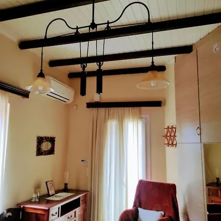 Апартаменты Apoikia House With Sea View 6max Apikia (Andros)