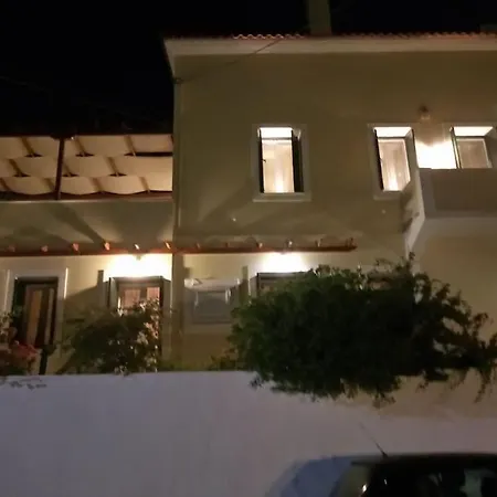Apoikia House With Sea View 6max Апартаменты Apikia (Andros)